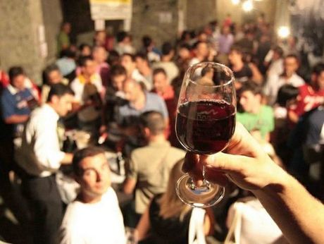 Cortona (AR) - Calici sotto le stelle - Agosto